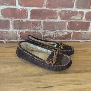 Minnetonka Womens Slippers Size 7 Leather Suede Slip On